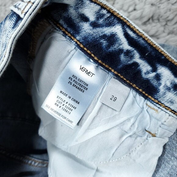 Vervet Bella High Rise Cropped Flare Light Wash Blue Distressed Crop Size 29 - Picture 6 of 8